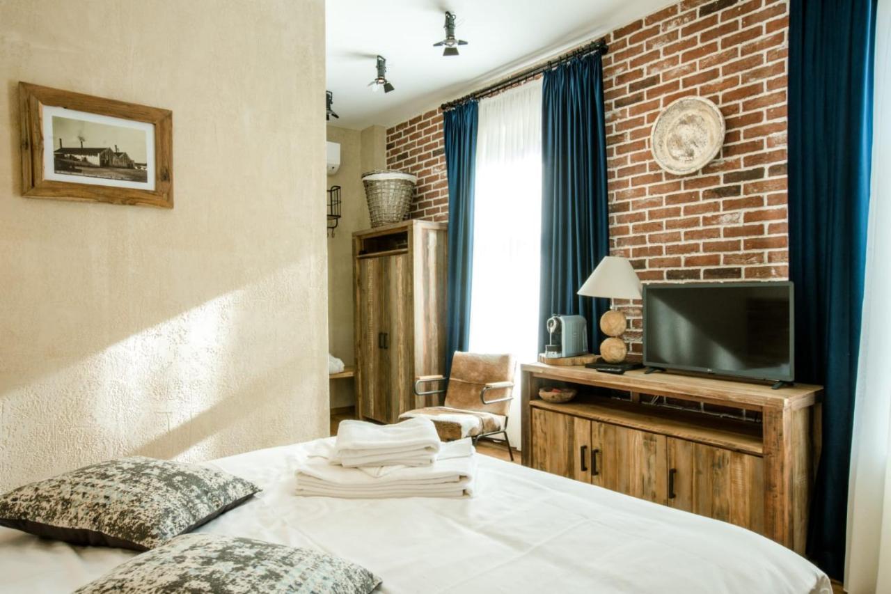 Acsa Inn Κραϊόβα Εξωτερικό φωτογραφία